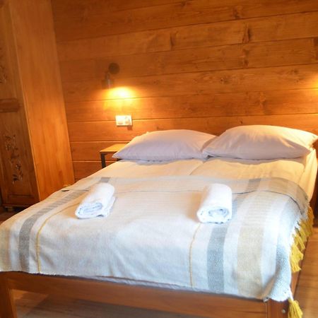 Goralsko Manufaktura Hotel บุโควินา ทัตซานสกา ภายนอก รูปภาพ