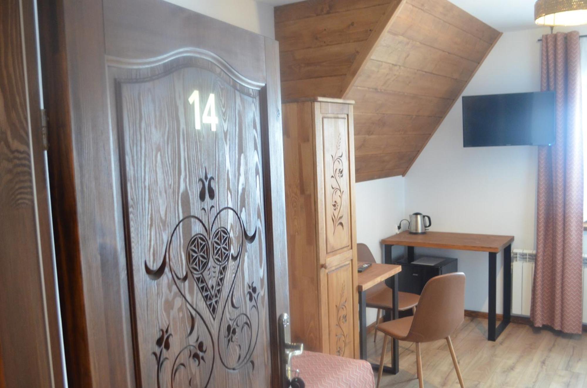 Goralsko Manufaktura Hotel บุโควินา ทัตซานสกา ภายนอก รูปภาพ